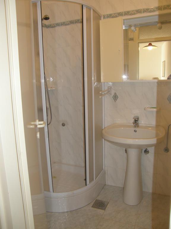 Marina Apartment Crikvenica Exterior photo