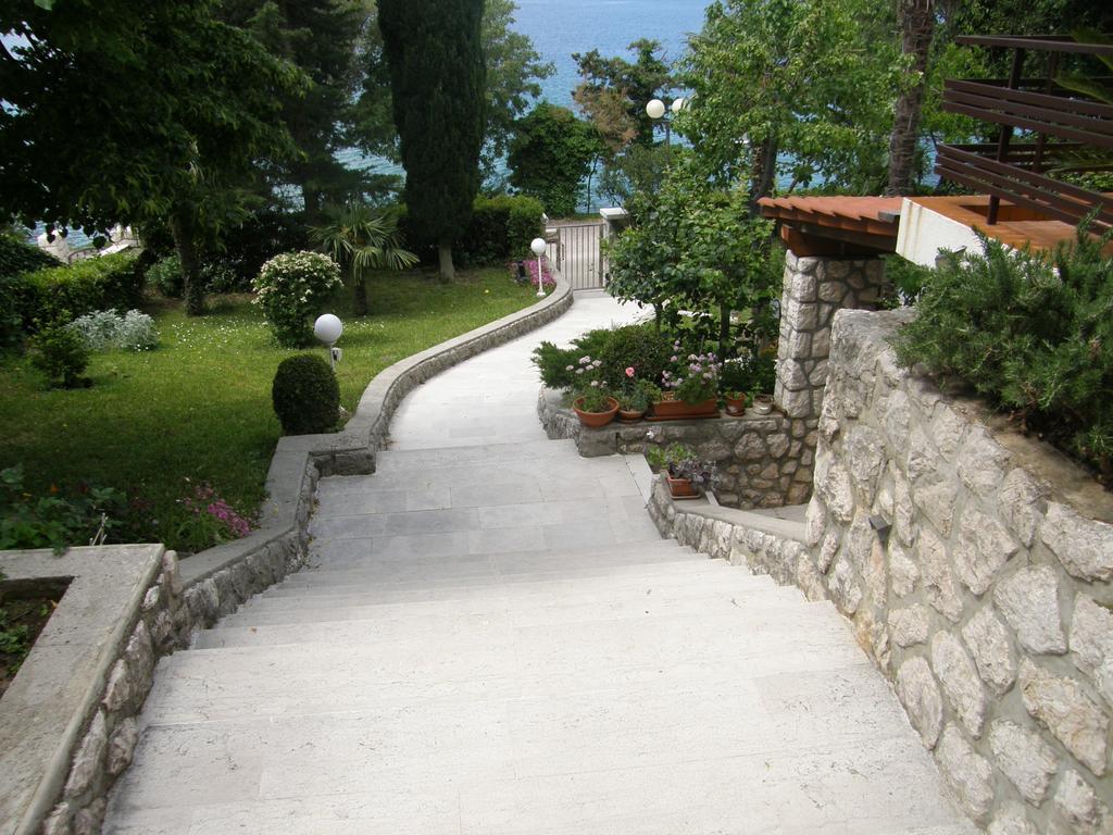 Marina Apartment Crikvenica Exterior photo